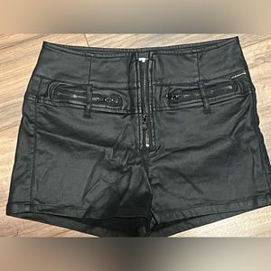 Ramisu Polyurethane High Waisted Short Shorts Size Medium
